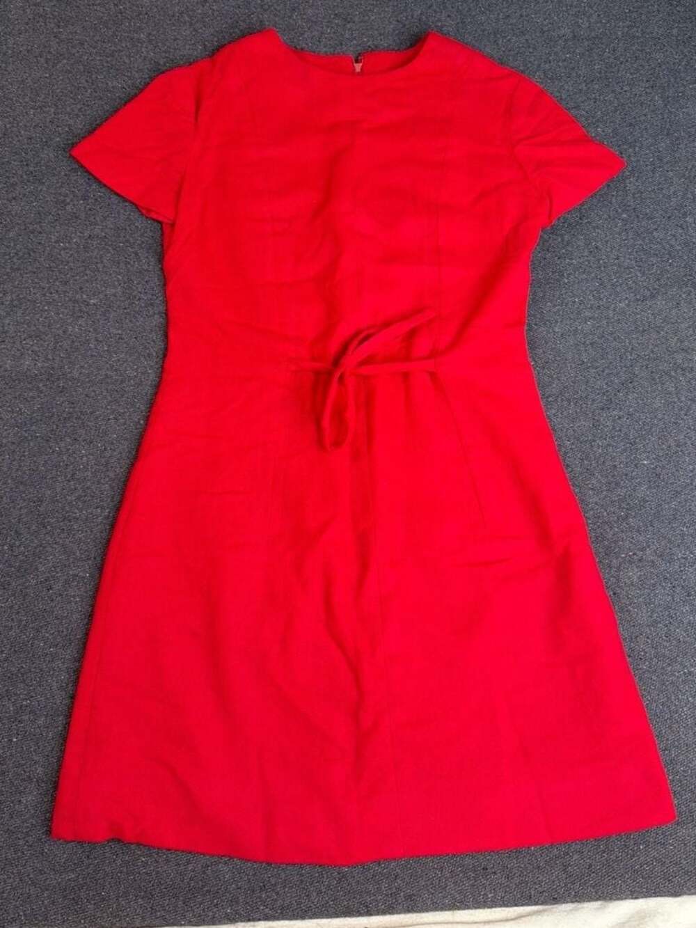 Vintage 60s Style Red Short Sleeve Mini Shift Dress with Waist Tie